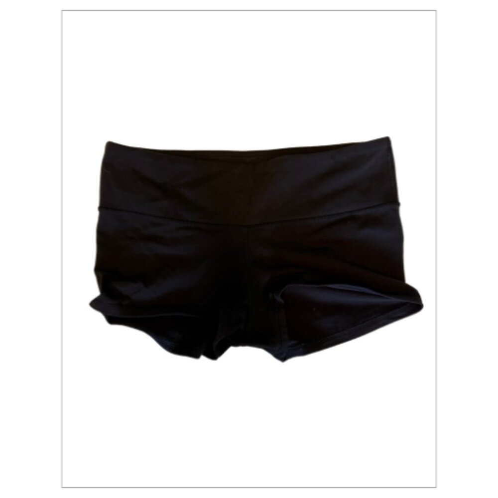 Gently Worn LULULEMON Boy Shorts Black Size L (BB0213)